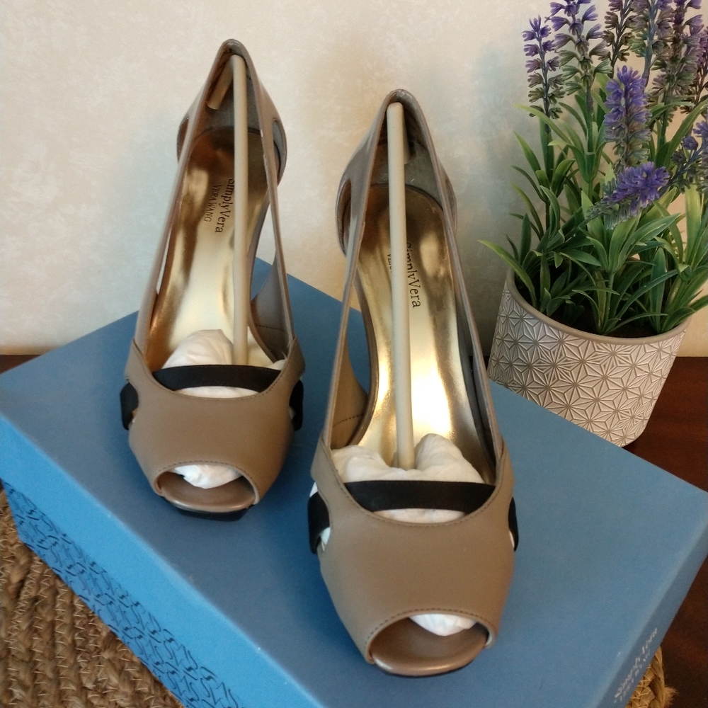 Simply Vera Obvious Pebble Women's Shoes Size 6